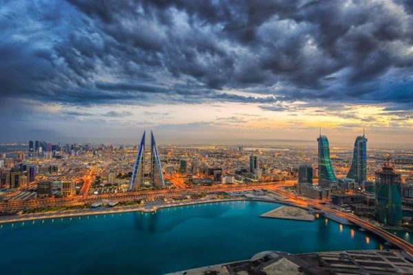 Bahrain vs UAE Golden Visa cost comparison chart